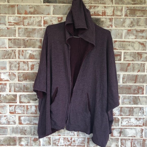 Urban Outfitters Truly Madly Deeply burgundy Hood oversized Poncho Cardigan XS - Picture 3 of 13